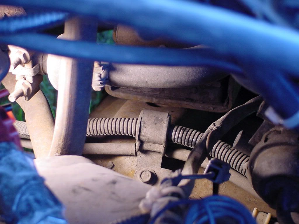 Help can someone please post a pic of where the batery ground wire
